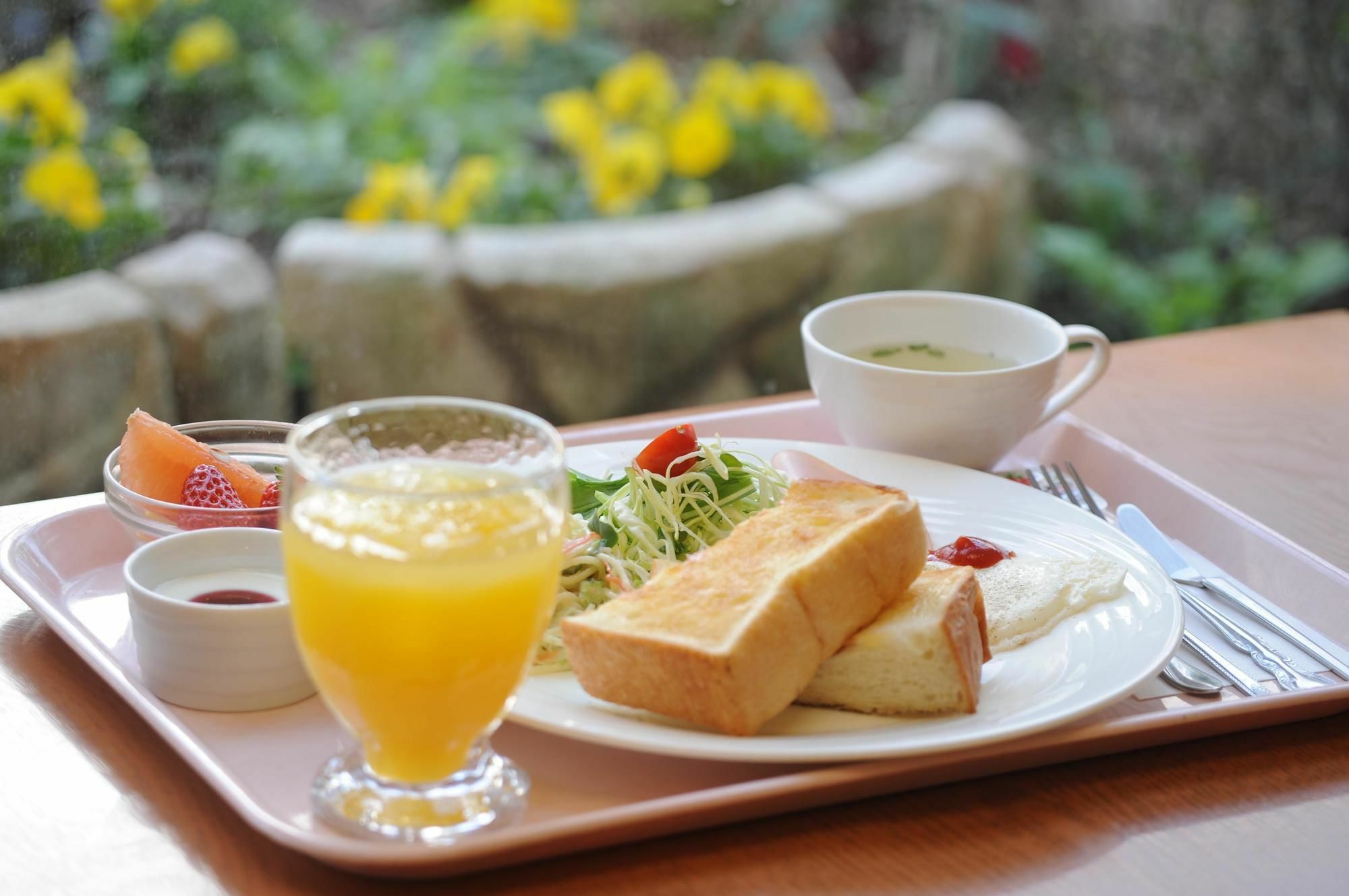 Bright Park Hotel Kōchi Buitenkant foto